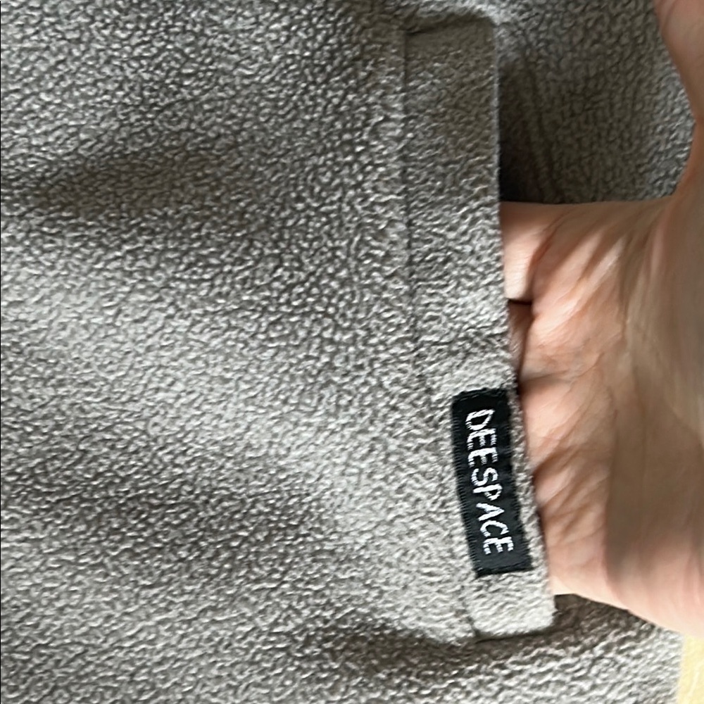 Light Gray Fleece Jacket with Stand-Up Collar and Sporty Design - Picture 3 of 6